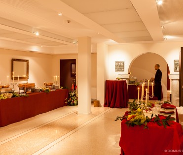 Sala allestita con buffet rinascimentale