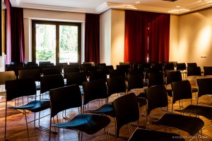 Le disposizioni per le convention rispettano l'eleganza sobria della Domus
